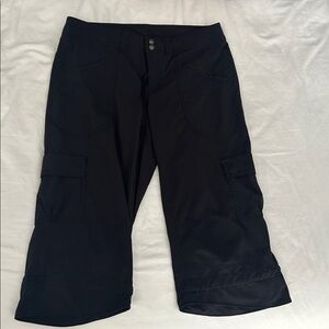 Athleta black Capri pants size 4, excellent condition